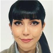 Dottoressa magistrale in Filosofia e Storia dell’arte impartisce lezioni in Storia, Filosofia, Stori dell’arte e Letteratura